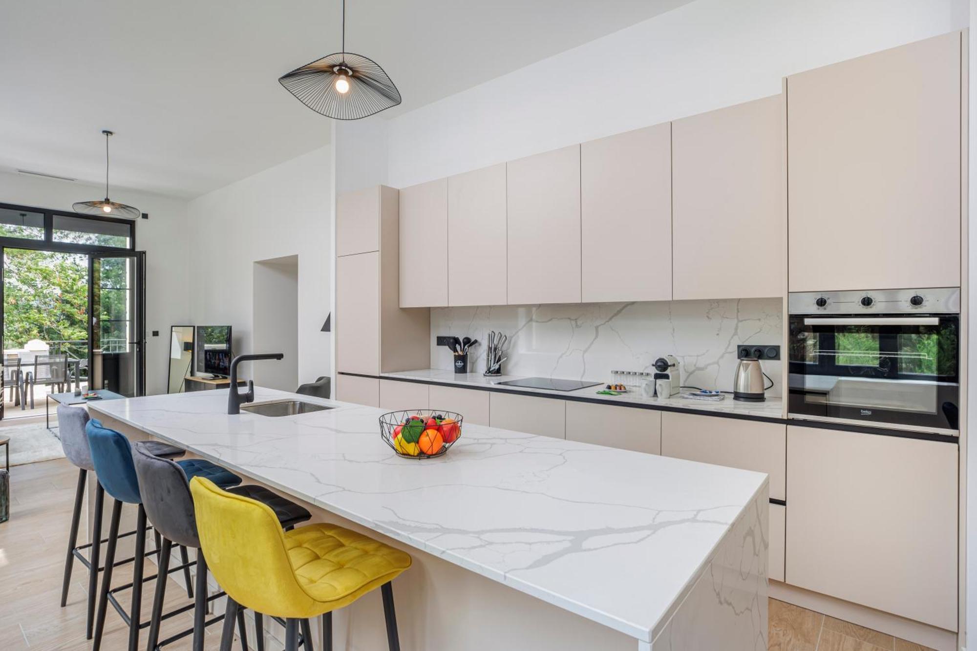 1 - Grand Appartement Spacieux Dans Un Chateau Du 17Eme Siecle, A 15Min De Lyon Vourles エクステリア 写真