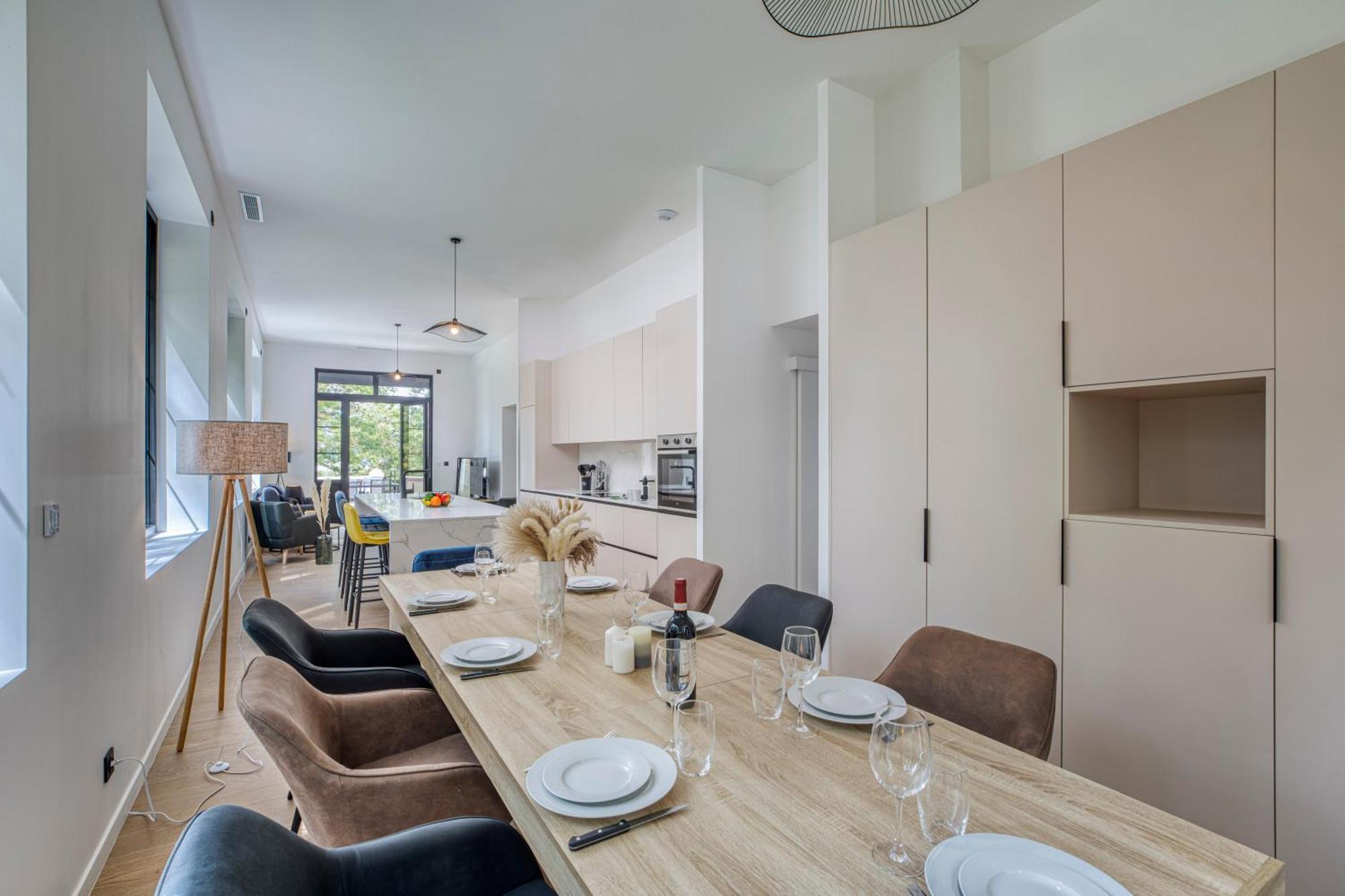 1 - Grand Appartement Spacieux Dans Un Chateau Du 17Eme Siecle, A 15Min De Lyon Vourles エクステリア 写真